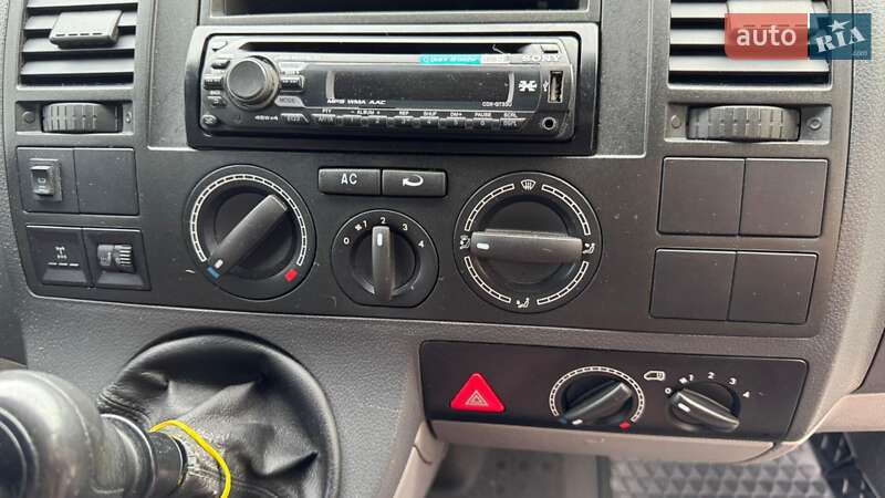 Минивэн Volkswagen Transporter 2007 в Черновцах