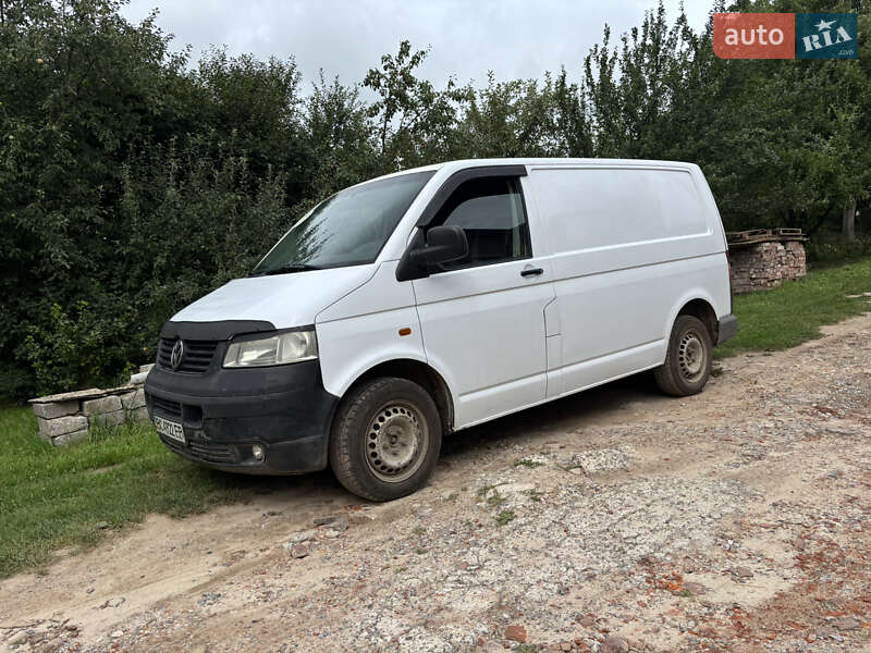 Грузовой фургон Volkswagen Transporter 2007 в Дублянах