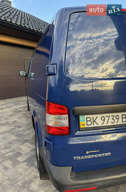 Грузовой фургон Volkswagen Transporter 2013 в 