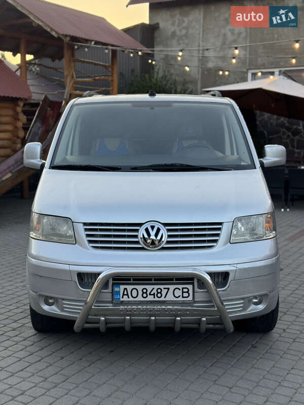 Минивэн Volkswagen Transporter 2007 в Иршаве