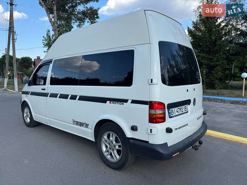Мінівен Volkswagen Transporter 2007 в Нових Санжарах