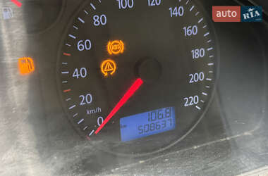 Минивэн Volkswagen Transporter 2004 в 