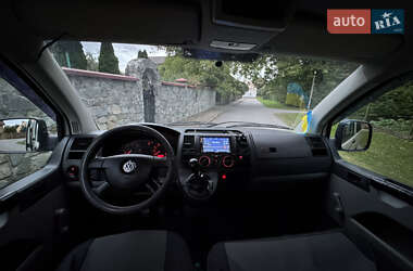 Минивэн Volkswagen Transporter 2008 в 