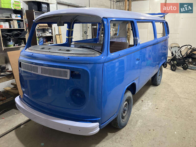 Минивэн Volkswagen Transporter 1968 в 