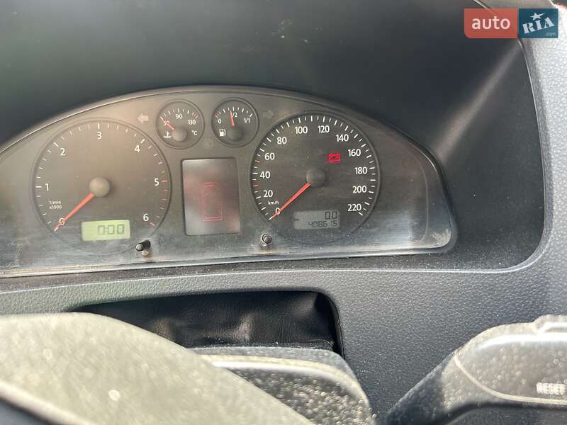 Минивэн Volkswagen Transporter 2005 в Ковеле