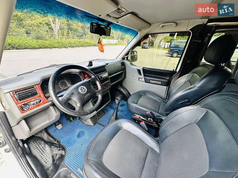 Минивэн Volkswagen Transporter 2002 в Львове