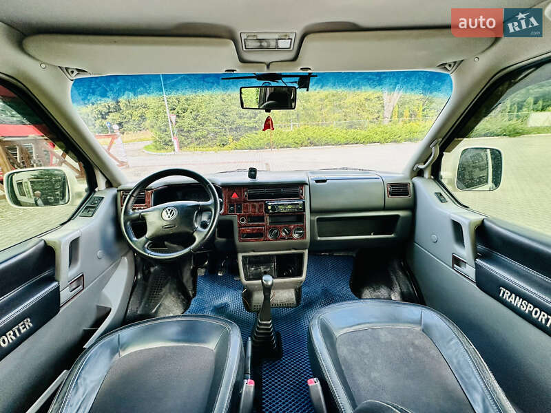 Минивэн Volkswagen Transporter 2002 в Львове