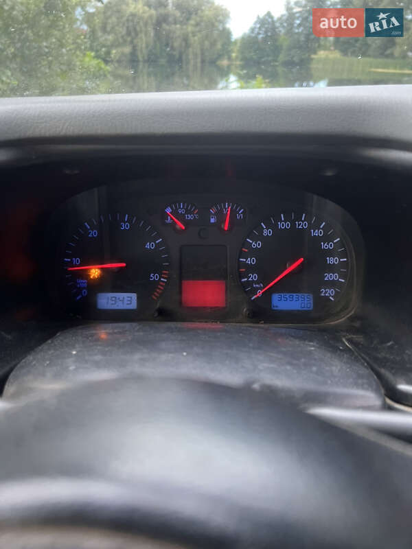 Микроавтобус Volkswagen Transporter 1999 в Сарнах