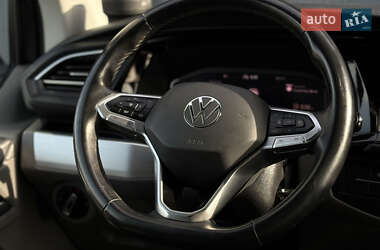 Минивэн Volkswagen Transporter 2021 в 