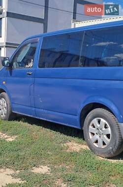 Минивэн Volkswagen Transporter 2004 в 