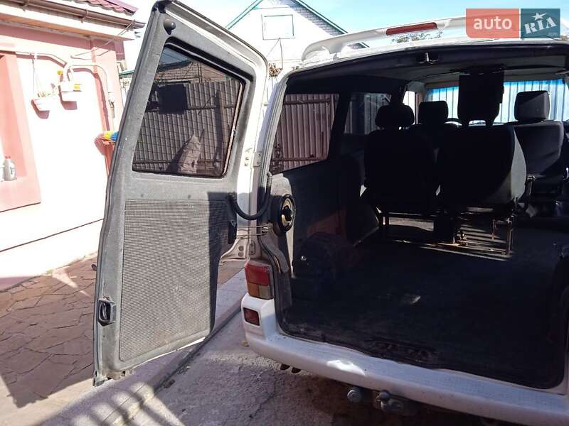 Минивэн Volkswagen Transporter 2002 в Черкассах
