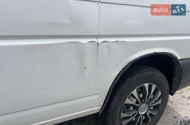 Минивэн Volkswagen Transporter 2001 в 