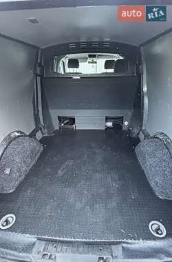 Минивэн Volkswagen Transporter 2011 в 