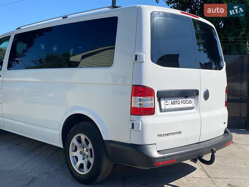 Грузопассажирский фургон Volkswagen Transporter 2013 в Киеве