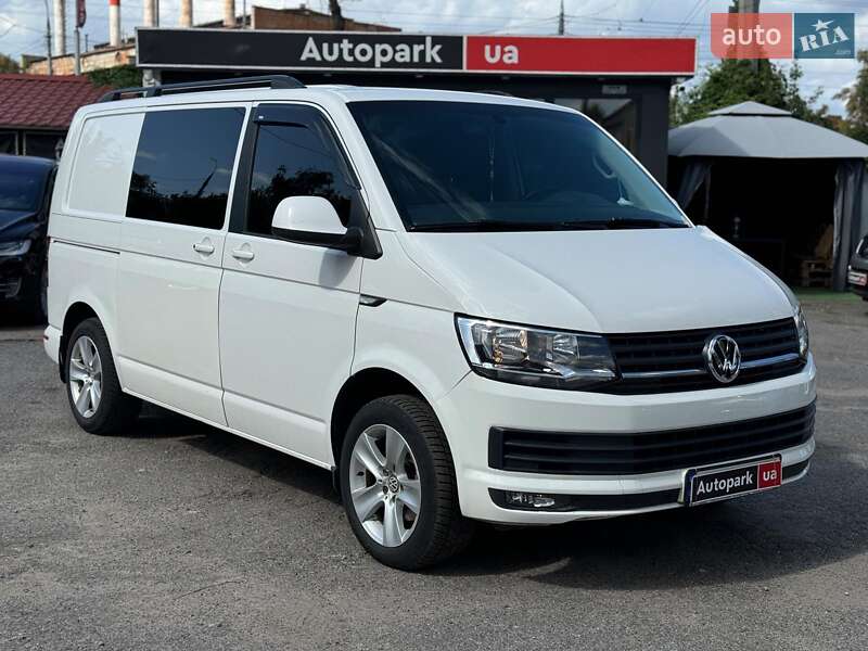 Грузопассажирский фургон Volkswagen Transporter 2016 в Виннице