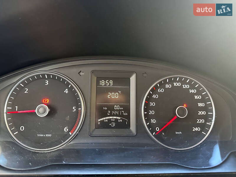 Минивэн Volkswagen Transporter 2015 в Буче фото 11 Минивэн Volkswagen Transporter 2015 в Буче