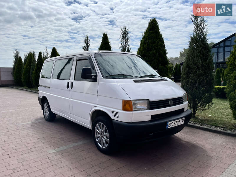 Минивэн Volkswagen Transporter 2003 в Стрые