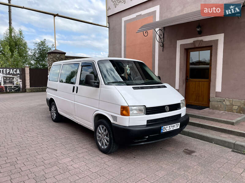 Минивэн Volkswagen Transporter 2003 в Стрые