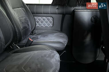 Минивэн Volkswagen Transporter 2016 в 