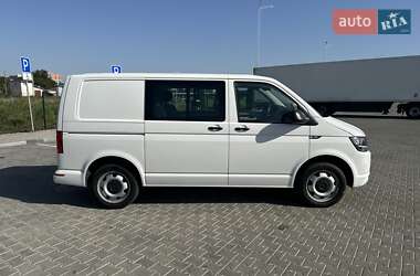 Минивэн Volkswagen Transporter 2015 в 