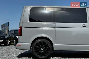 Минивэн Volkswagen Transporter 2016 в 