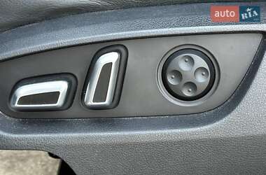 Минивэн Volkswagen Transporter 2016 в 