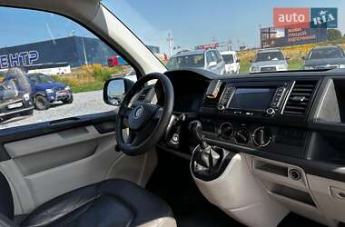 Минивэн Volkswagen Transporter 2016 в 