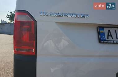 Грузовой фургон Volkswagen Transporter 2017 в 