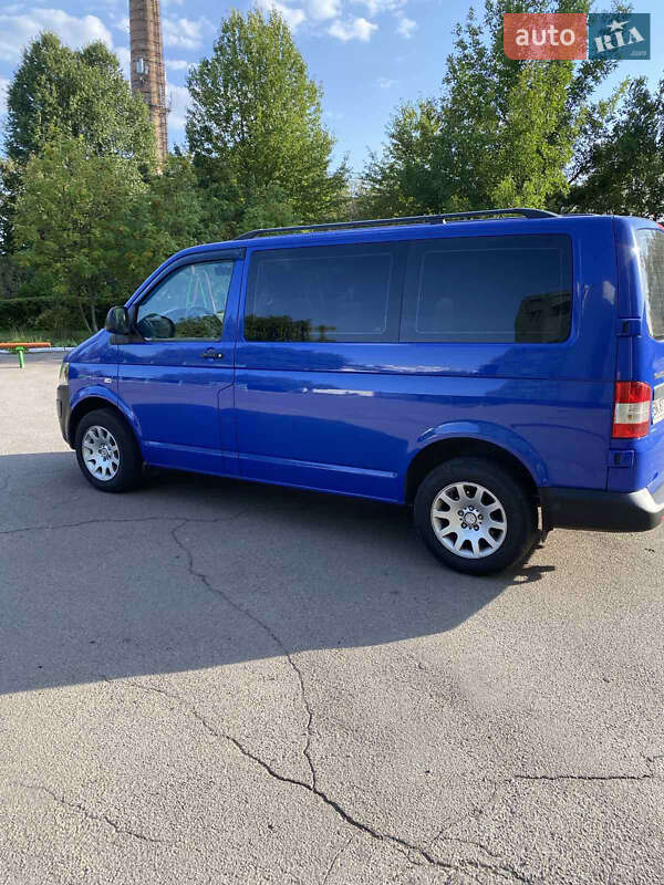 Минивэн Volkswagen Transporter 2010 в Ровно