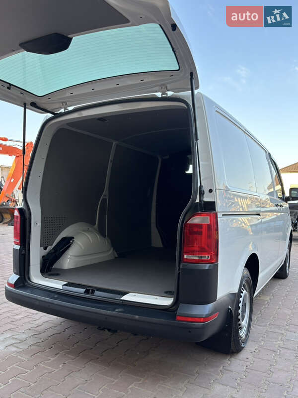 Грузопассажирский фургон Volkswagen Transporter 2015 в Одессе