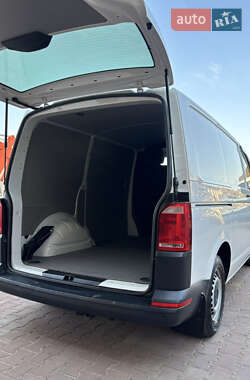 Грузопассажирский фургон Volkswagen Transporter 2015 в 
