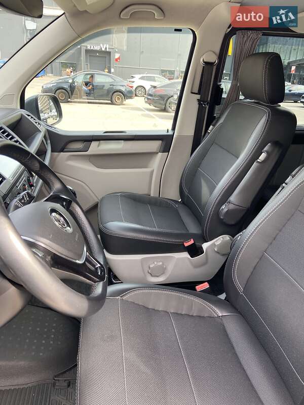 Минивэн Volkswagen Transporter 2015 в Киеве