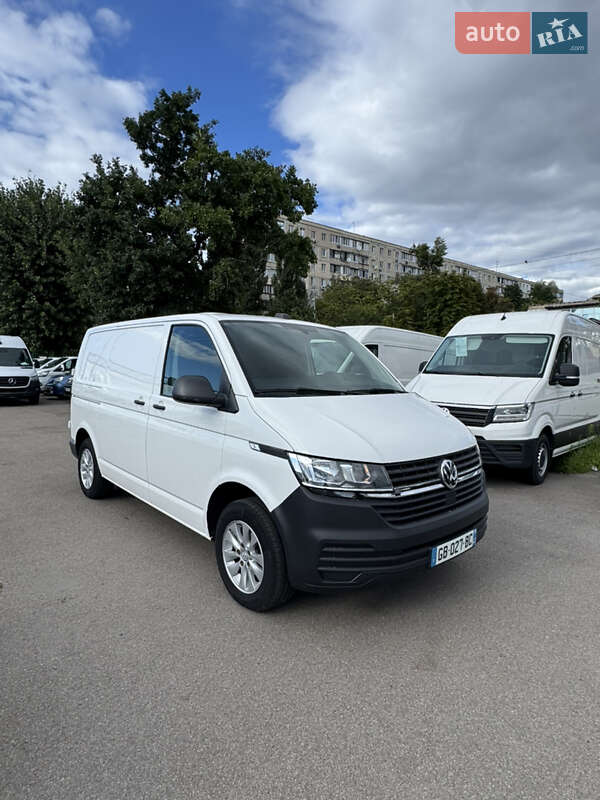 Грузовой фургон Volkswagen Transporter 2021 в 