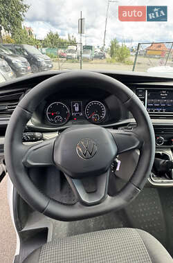 Грузовой фургон Volkswagen Transporter 2021 в 