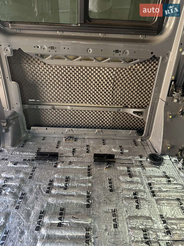 Минивэн Volkswagen Transporter 2020 в Киеве