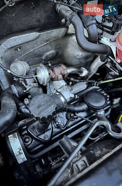 Грузовой фургон Volkswagen Transporter 1998 в 