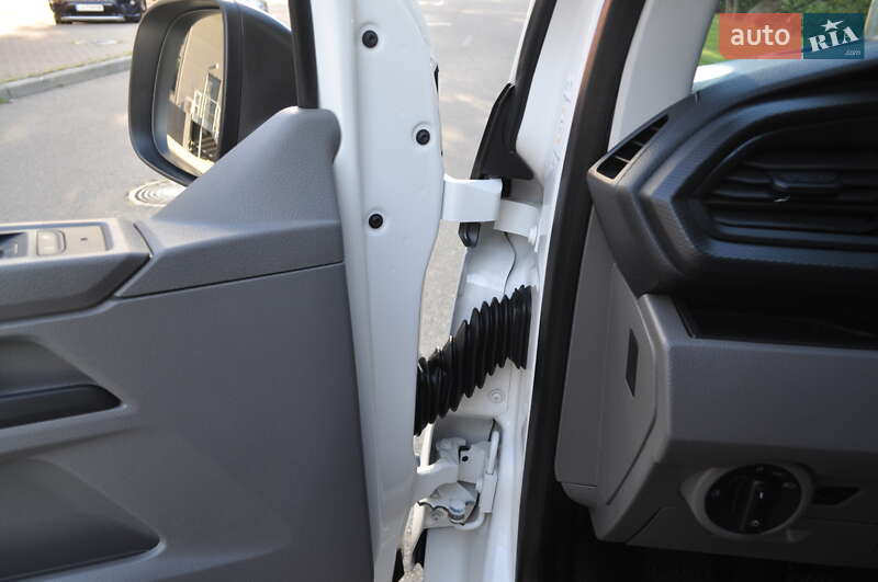 Вантажний фургон Volkswagen Transporter 2020 в Києві фото 37 Вантажний фургон Volkswagen Transporter 2020 в Києві