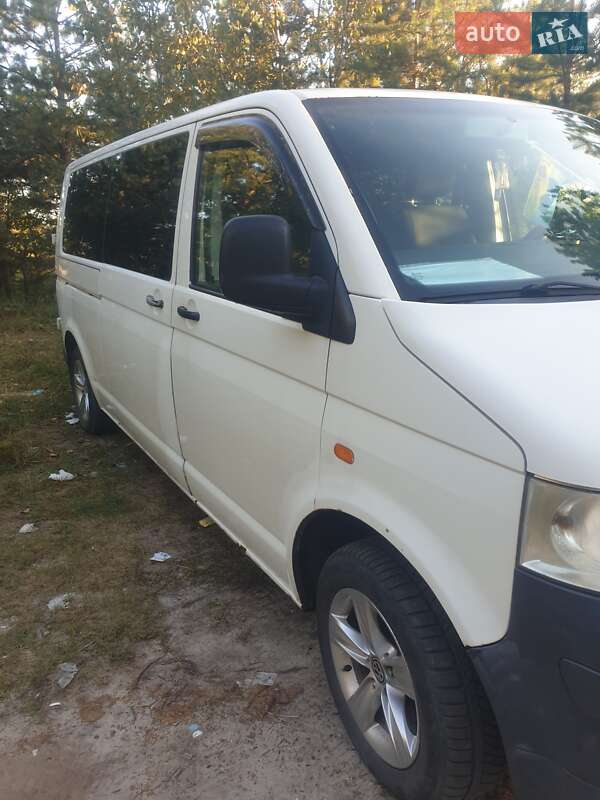 Минивэн Volkswagen Transporter 2005 в Рокитном