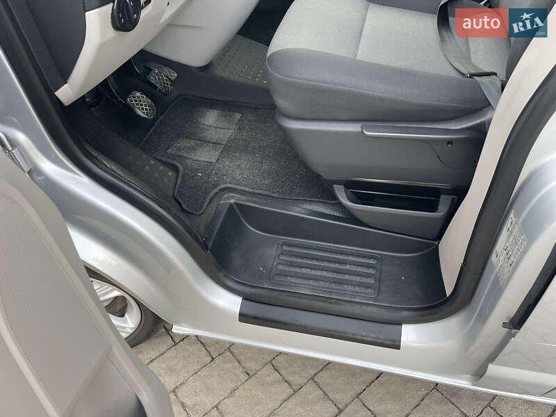 Грузовой фургон Volkswagen Transporter 2019 в Львове