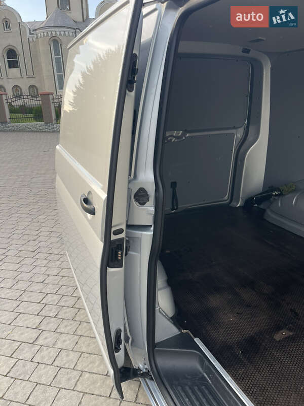 Грузовой фургон Volkswagen Transporter 2019 в Львове