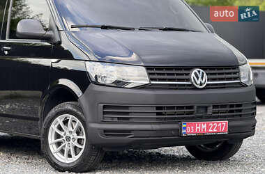 Минивэн Volkswagen Transporter 2019 в 