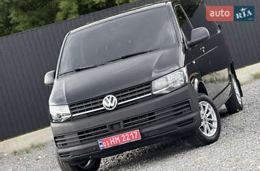 Минивэн Volkswagen Transporter 2019 в 
