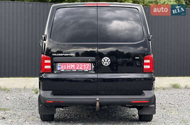 Минивэн Volkswagen Transporter 2019 в 