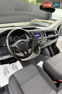 Минивэн Volkswagen Transporter 2019 в 