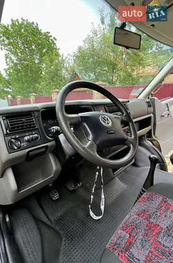 Минивэн Volkswagen Transporter 2002 в 