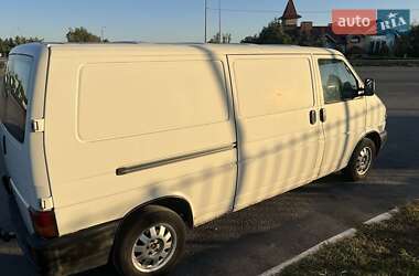 Грузовой фургон Volkswagen Transporter 2000 в 