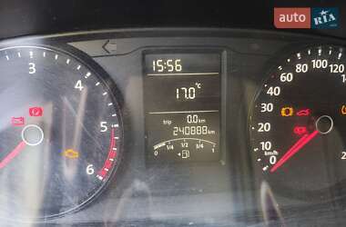 Минивэн Volkswagen Transporter 2016 в 