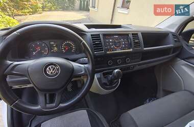 Минивэн Volkswagen Transporter 2016 в 