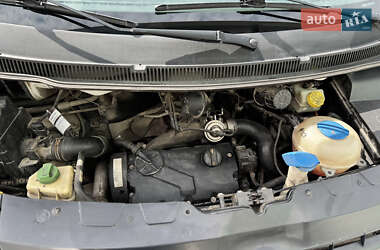 Минивэн Volkswagen Transporter 2006 в 