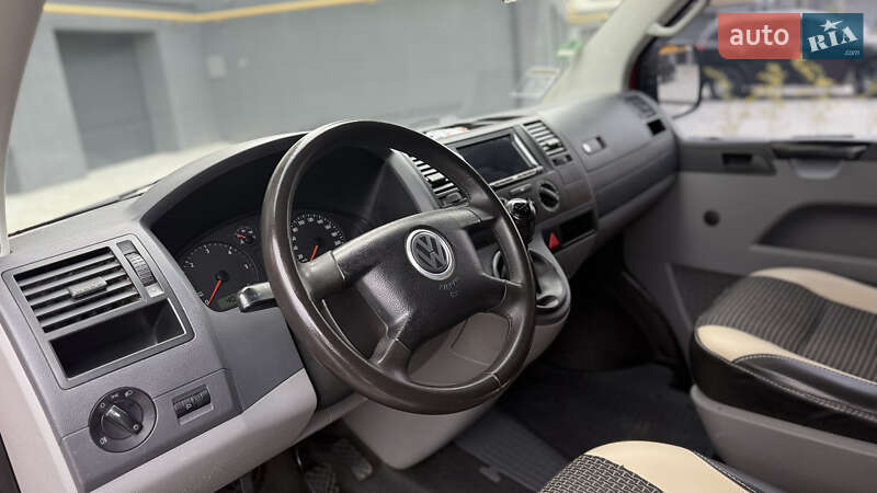 Минивэн Volkswagen Transporter 2004 в Ивано-Франковске